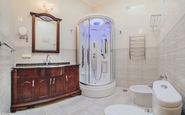 bathroom-in-one-room-luxury-suite.jpg